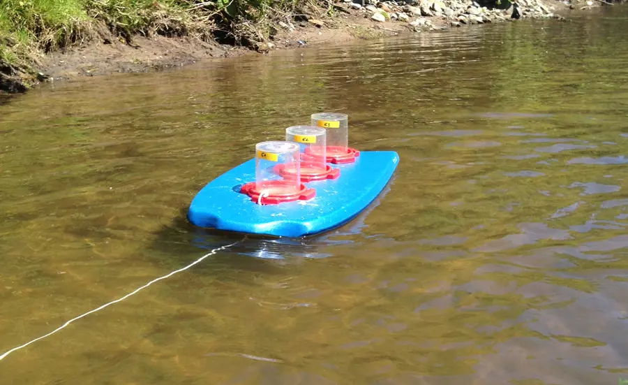 A new system for the biomonitoring of surface waters
