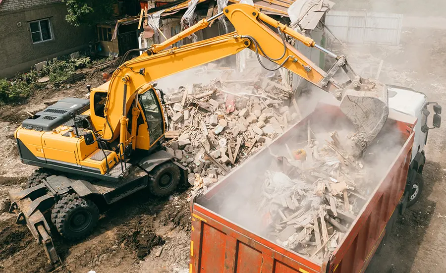Endocrine disruptors in liquid plastics