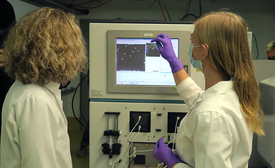 Early detection for wastewater treatment plants